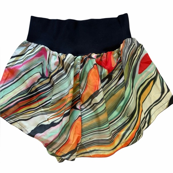 FP Movement Women’s Carpe Diem Shorts,Marble print, Large, NWT - Picture 3 of 6